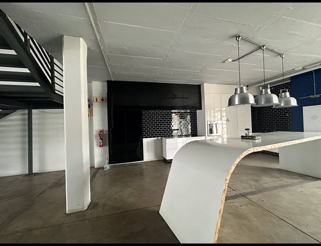 211M² RETAIL TO LET IN HIGHVELD